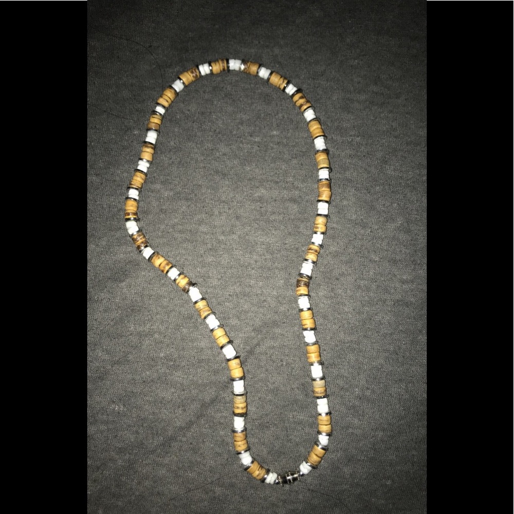 Island necklace